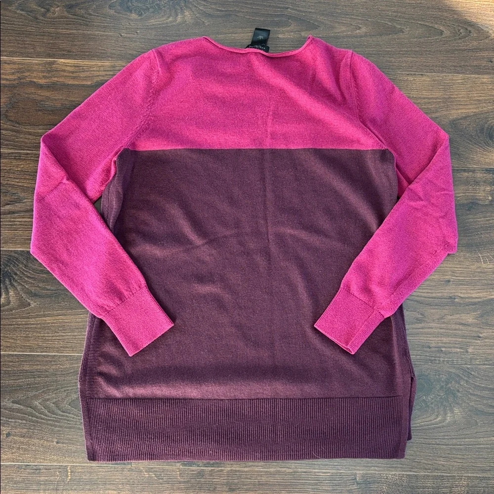 Ann Taylor factory v neck colorblock sweater - Picture 4 of 7